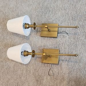 Set of 2 slim wall sconces in brushed brass with white fabric shade